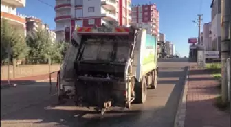 Adıyaman'da Çöp Kamyonunun Altında Kalan Kadın Öldü