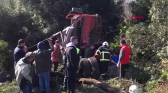 Zonguldak Freni Patlayan Kamyon Şarampole Devrildi 2 Yaralı