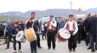 Demre'de Deve Güreşi Heyecanı Yaşandı