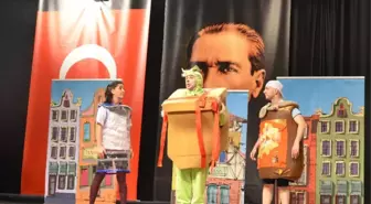 Geri Dönüşüm Bilinci Sahneye Taşındı