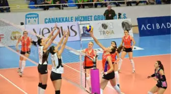 Çanakkale Belediyespor - Vakıfbank: 0-3