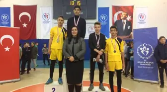 Babaeski'de Atletizm Yarışmasının Ödül Töreni Yapıldı