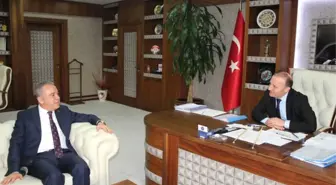 Başkan Böcek Kaymakam Köten ve Rektör Ünal'la Görüştü