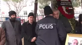 Görevi Başında Kalp Krizi Geçiren Polise Son Görev