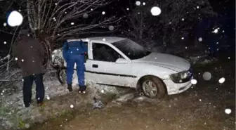 Kastamonu'da Otomobil Ağaca Çarptı: 1 Ölü, 2 Yaralı