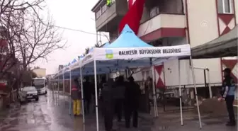 Şehit Yılmaz'ın Babaevine Türk Bayrağı Asıldı