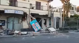 Etna Yanardağı'nın Patlamasının Ardından Meydana Gelen Depremde 10 Kişi Yaralandı