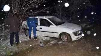 Kar Yağışı Beraberinde Kazaları Getirdi: 1 Ölü, 8 Yaralı