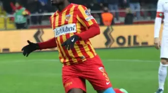 Asamoah Gyan'dan Açıklama 'Kasıtlı Olarak Asılsız Haberler Yapılıyor'