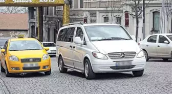 İstanbul'da Bir Uber Sürücüsü, Kadın Müşterisine Çarpıp Kaçtı