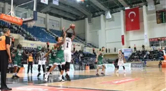 Sakarya Büyükşehir Basketbol-Banvit: 67-75