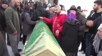 Tunceli Minik Lorin Gözyaşlarıyla Toprağa Verildi