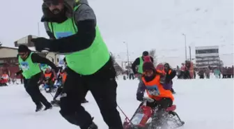 Erciyes'te Eşler Arası Kızak Çekme Yarışması Yapıldı