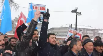 Sivas'ta Kar Altında Çin Protestosu