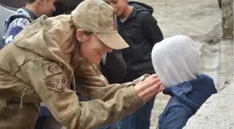 Bingöl'de Jandarmadan Köy Ziyareti