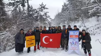 Soğuk Havada Yürüdüler