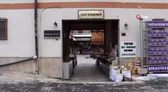 500 Yıllık Han, Aç Güvercinlere Ev Sahipliği Yapıyor