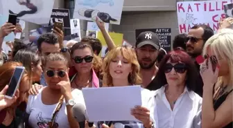 Ünlü Sanatçı Gülriz Sururi Hayatını Kaybetti