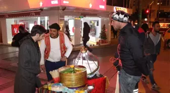 Yılbaşı Kimi İçin Eğlence, Kimi İçin de Ekmek Parası