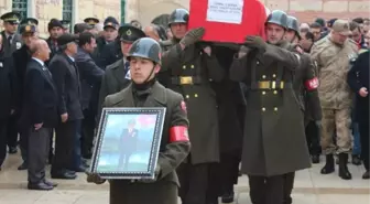 Doğum Gününde Ölen Kore Gazisi Toprağa Verildi