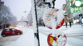 Devam Gemi Seferleri İptal Edildi, Kayak Merkezleri Kapatıldı; Fırtına Alarmı!