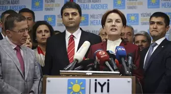 İYİ Parti'den İstifa Eden İlçe Başkanı ve Yönetim Kurulu Üyeleri AK Parti'ye Katıldı