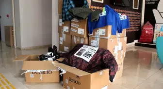 Elazığ'da Kimsesiz Çocuklara Giysi Yardımı