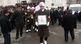 Kilis'te Kaza Kurşunu ile Şehit Olan Asker Son Yolculuğuna Uğurlandı