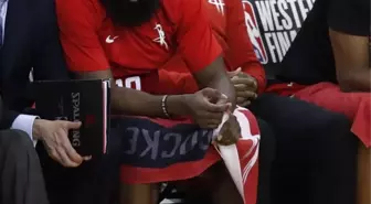 James Harden Triple Double ile Takımını Sırtladı