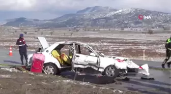 Burdur'da Trafik Kazası: 2 Ölü, 1 Yaralı