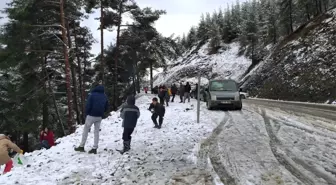 Mersin'de Kar Yağışı Etkili Oluyor