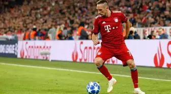 Nusret'te Altın Kaplamalı Et Yediği İçin Gelen Eleştirilere Hakaretle Karşılık Veren Ribery'ye...