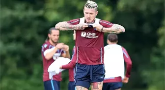 Trabzonspor'da Juraj Kucka, Antrenmanda Yaşadığı Sakatlık Nedeniyle Hastaneye Kaldırıldı