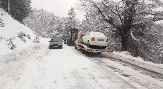 Kazdağları'nda Onlarca Araç Mahsur Kaldı