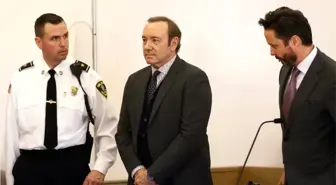 Kevin Spacey Bugün 'Cinsel Taciz' Suçlamasıyla Mahkemeye Çıkıyor