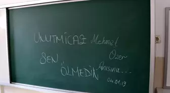 Köpeklerin Saldırısında Ölen Öğrencinin Sınıfında Hüzünlü Dersbaşı