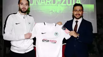 Atiker Konyaspor'a Makedon Sol Bek