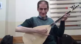 Görme Engelli Gencin Bağlama Azmi