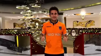 Medipol Başakşehir, Alican Özfesli'yi Transfer Etti