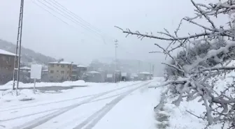 Osmaniye'nin Yüksek Kesimlerinde Kar Yağışı Etkili Oldu