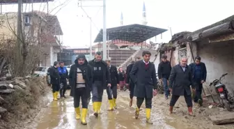 Başkan Selçuk Çizmelerini Giyip Çalışmaları Yerinde İnceledi