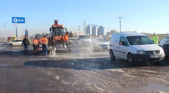 Buzlanan Yolda Zincirleme Kaza