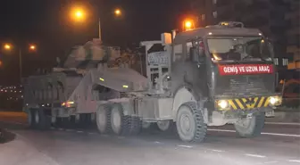 Kilis'ten Münbiç'e Tank Sevkiyatı