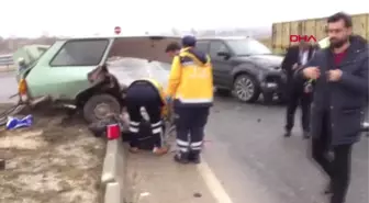 Tekirdağ Ciple Çarpışan Otomobil İkiye Bölündü 1 Ölü, 2 Yaralı