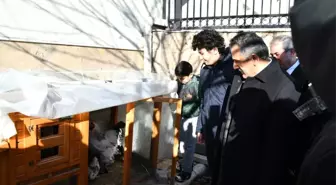 Vali Kaymak Tavuklarından Ayrılamayan Öğrenci ile Buluştu