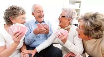 Yeni Bir Araştırmaya Göre Uzun Yaşamanın Sırrı İletişim Kurmak