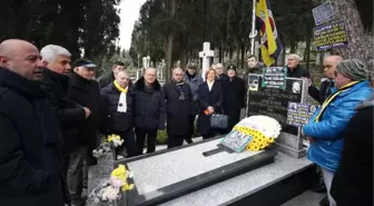 Lefter Küçükandonyadis Mezarı Başında Anıldı