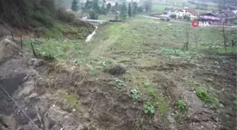 150 Hanelik Mahallenin Yolu Heyelanda Çöktü