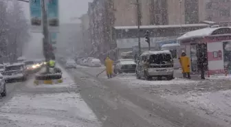 Bozüyük'te Yoğun Kar Yağışı Etkili Oldu