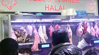 Helal Kesim Yasağına Tepki: Avrupa'da Yaşamak Zorlaşıyor